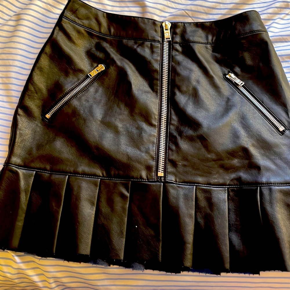 Black skirt